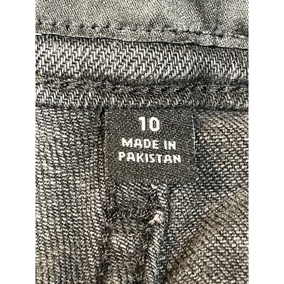 Women’s Free Assembly 90s Cut Off Shorts Black Raw Hem Size 10 Waist 30”-Summer - Picture 13 of 15